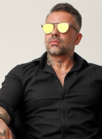 DJ D"CROSS Transforma "Oração ao Tempo" de Maria Gadú em um Remix Eletrizante