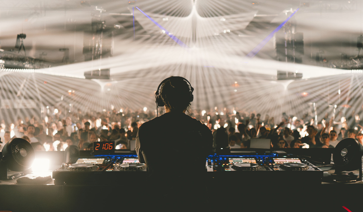 Em mini turnê pela Europa, Acid Asian se apresenta em 3 países