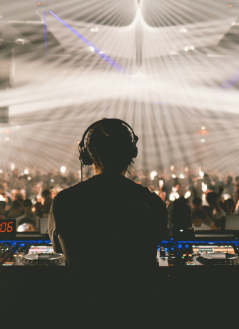 Em mini turnê pela Europa, Acid Asian se apresenta em 3 países